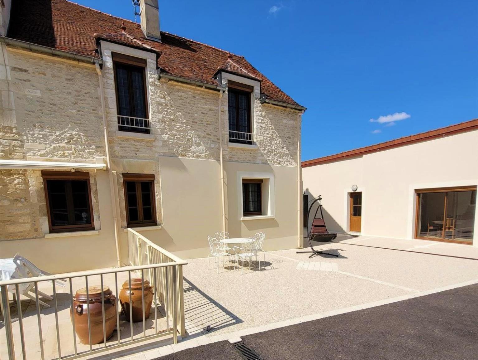 Bed and Breakfast Le Domaine Des Gemmes Tissey Экстерьер фото